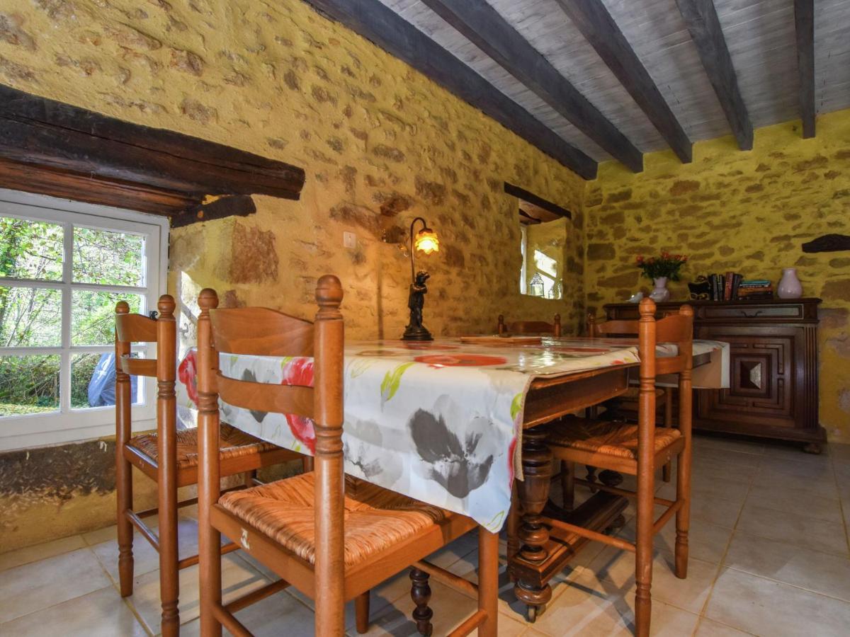 Cosy Holiday Home In Lantheuil With Garden Villefranche-du-Périgord Extérieur photo